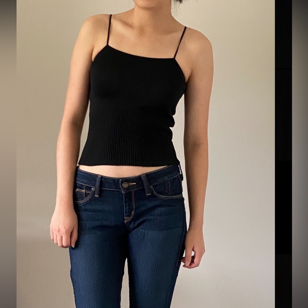 TAHARI black tank top